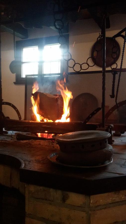 Fiori Di Maggio Acomodação com café da manhã Muscletto Exterior foto
